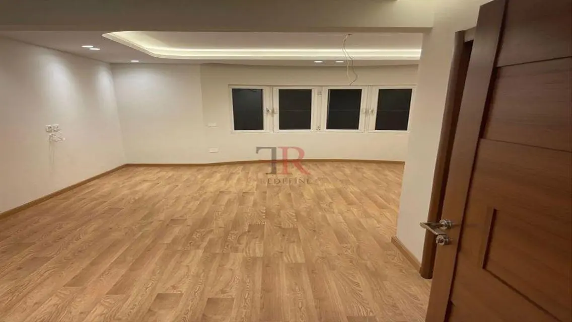 Luxury Apartment at an Attractive Price of 65000