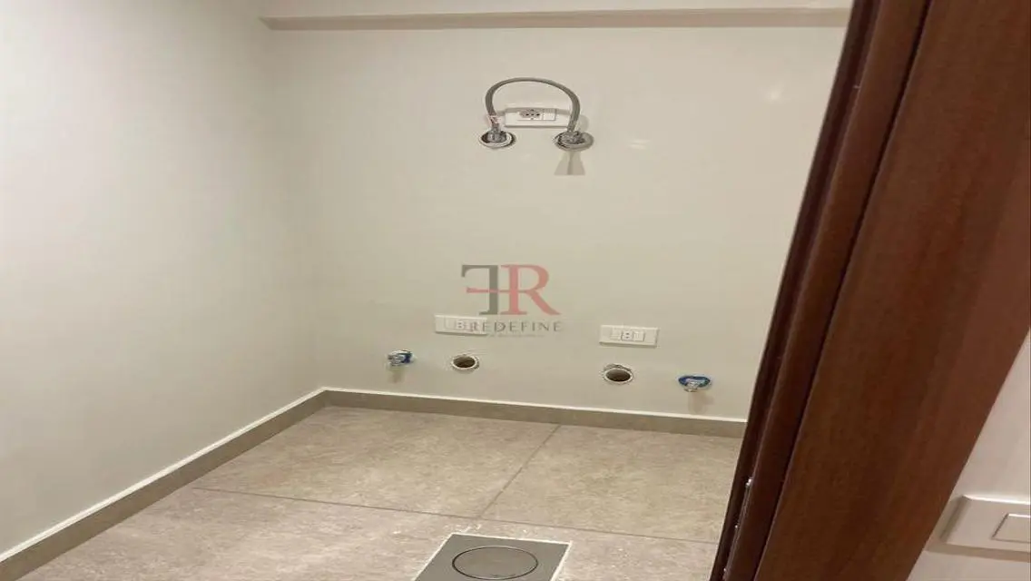Luxury Apartment at an Attractive Price of 65000
