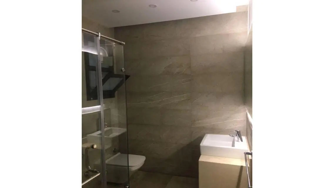 Apartment for sale in Eastown with  40k rental