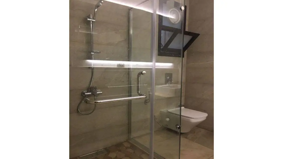 Apartment for sale in Eastown with  40k rental