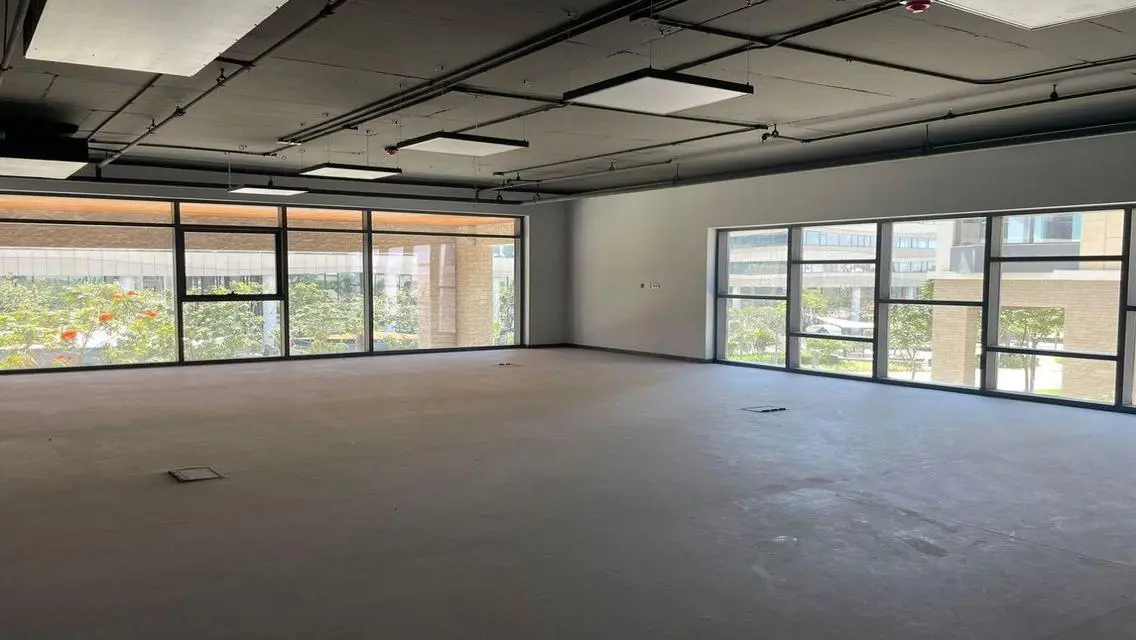 Ready to move Finished Lowest Office in Beverly