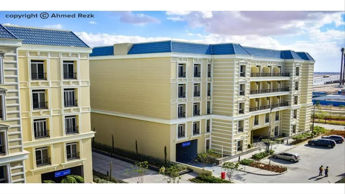 distictive view &amp;price infront  alamein tower5% DP