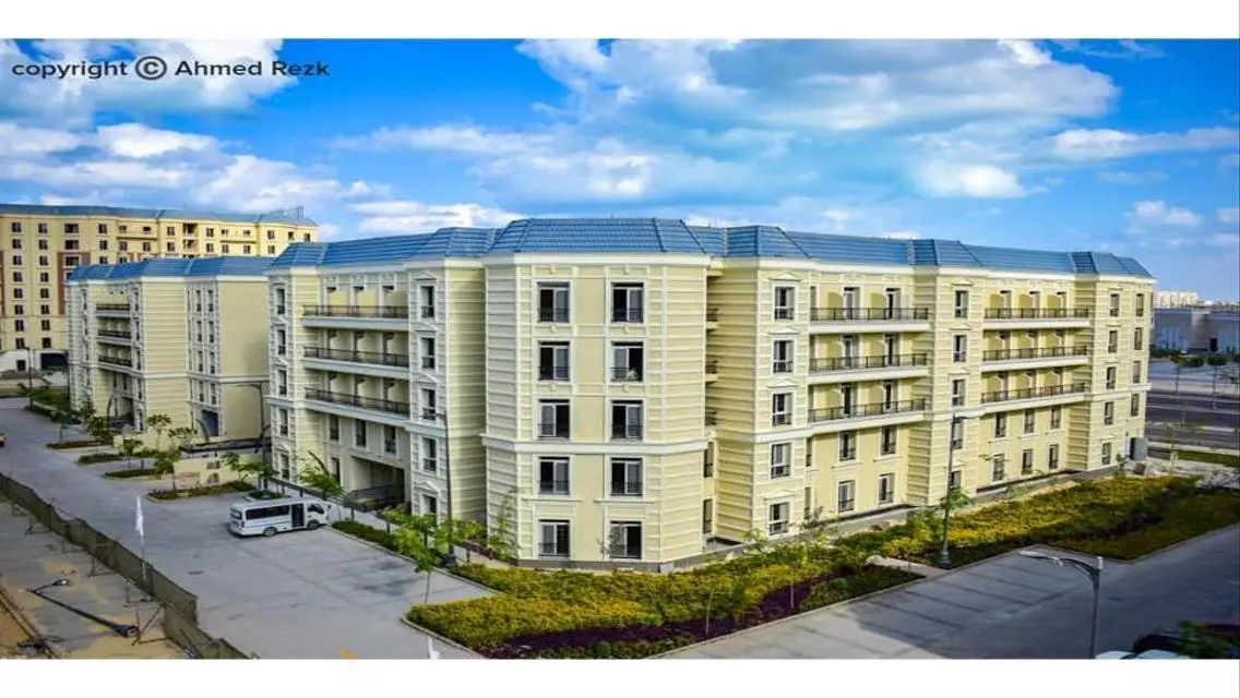 distictive view &amp;price infront  alamein tower5% DP