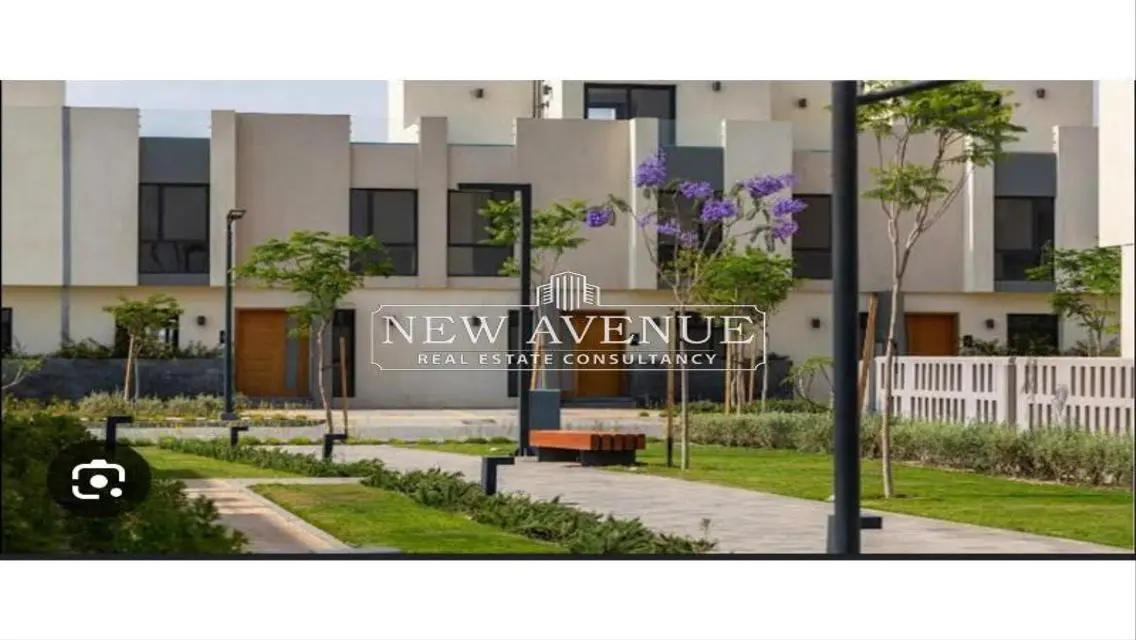 Townhouse Prime Location - Bahary - in Al Burouj