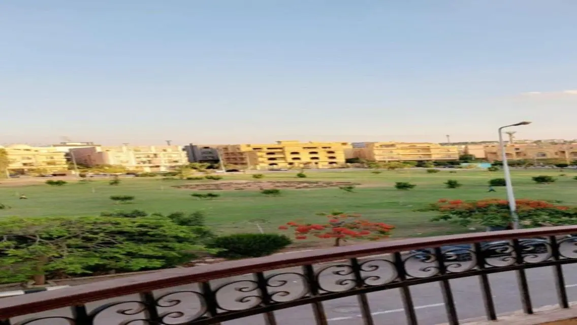 Furnished apartment for rent prime location