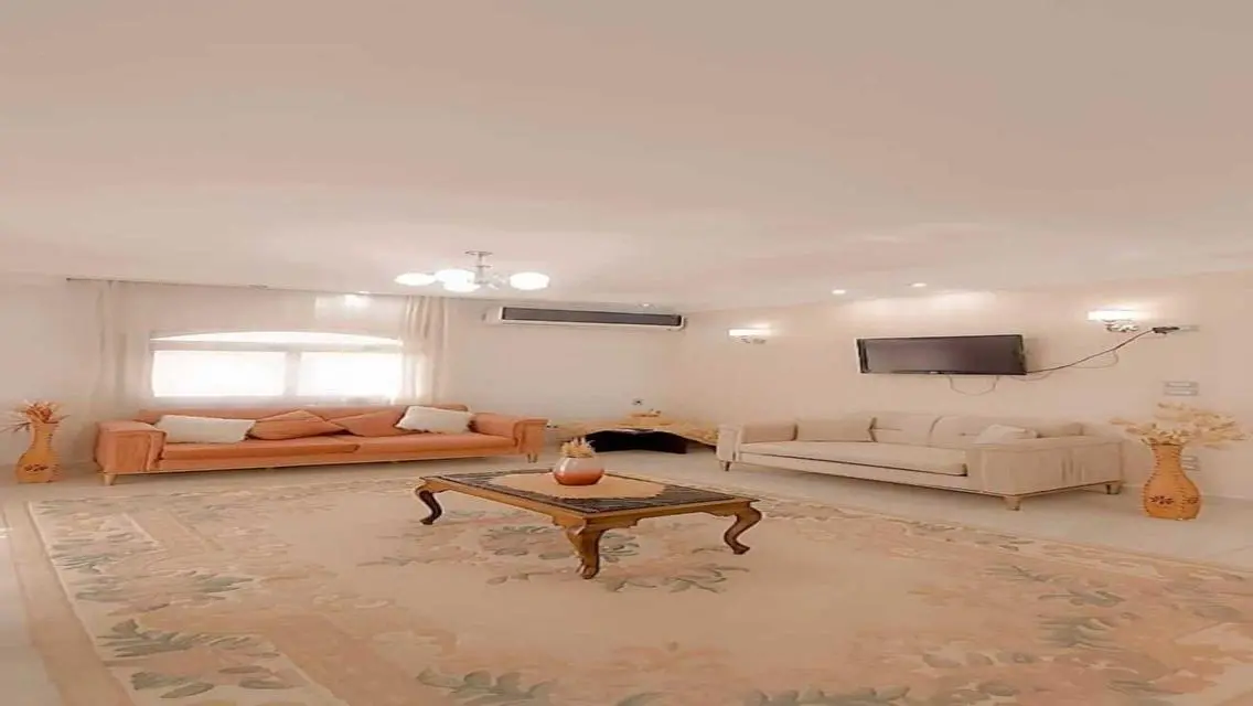 Furnished apartment for rent prime location
