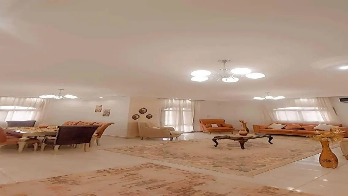 Furnished apartment for rent prime location
