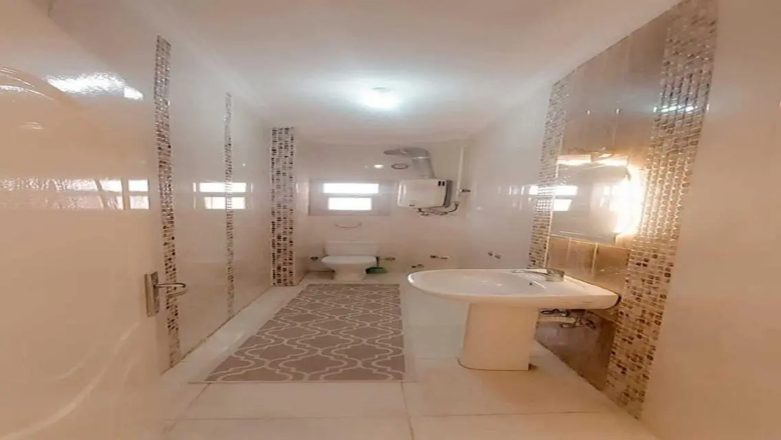 Furnished apartment for rent prime location