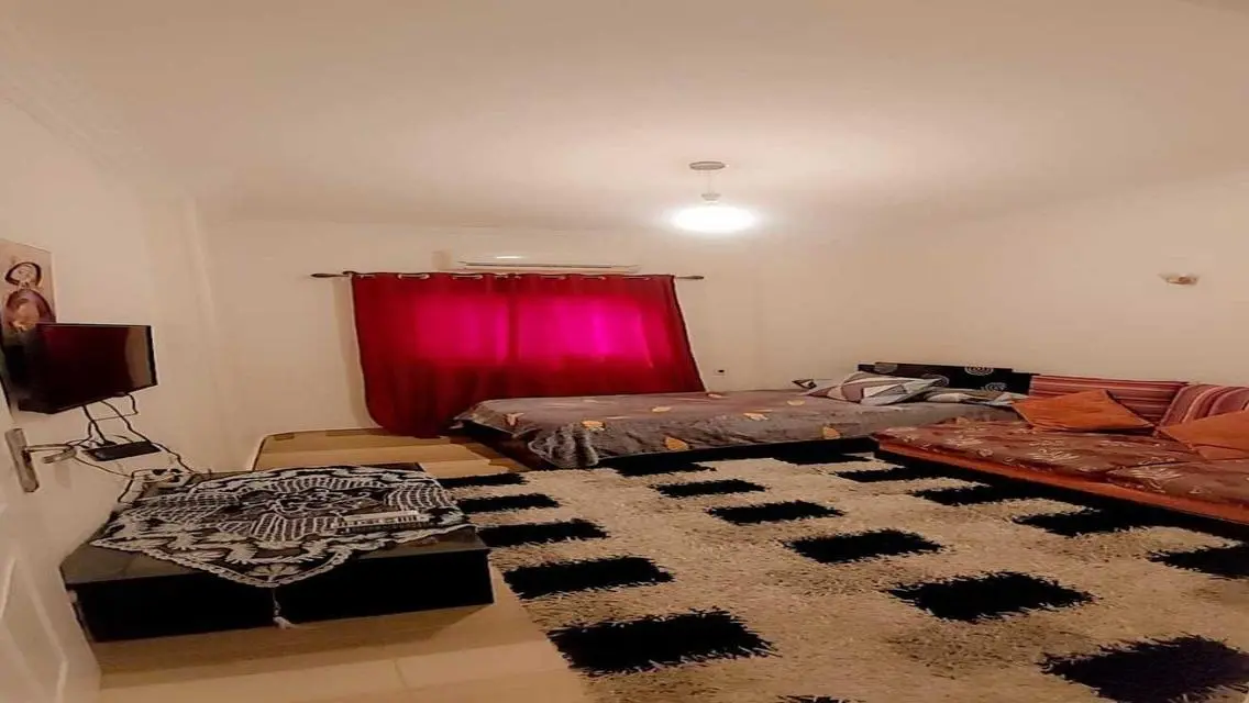 Furnished apartment for rent prime location
