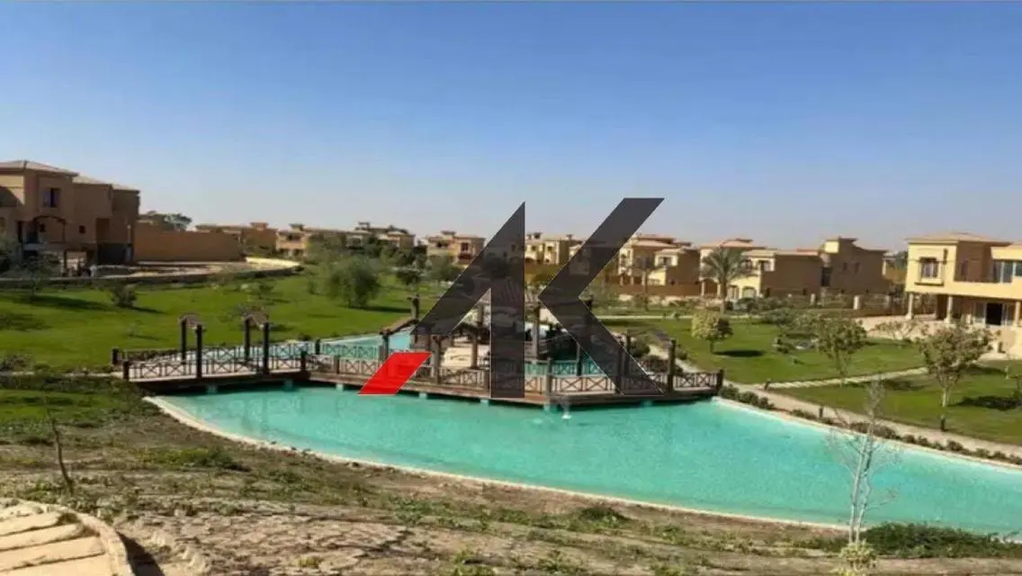 Stand Alone L900m. For Sale in Royal Meadows-Zayid