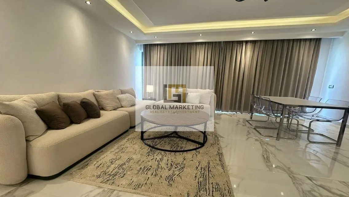 شقه فندقيه الترا مودرن للايجار بكمبوند ليك فيوو