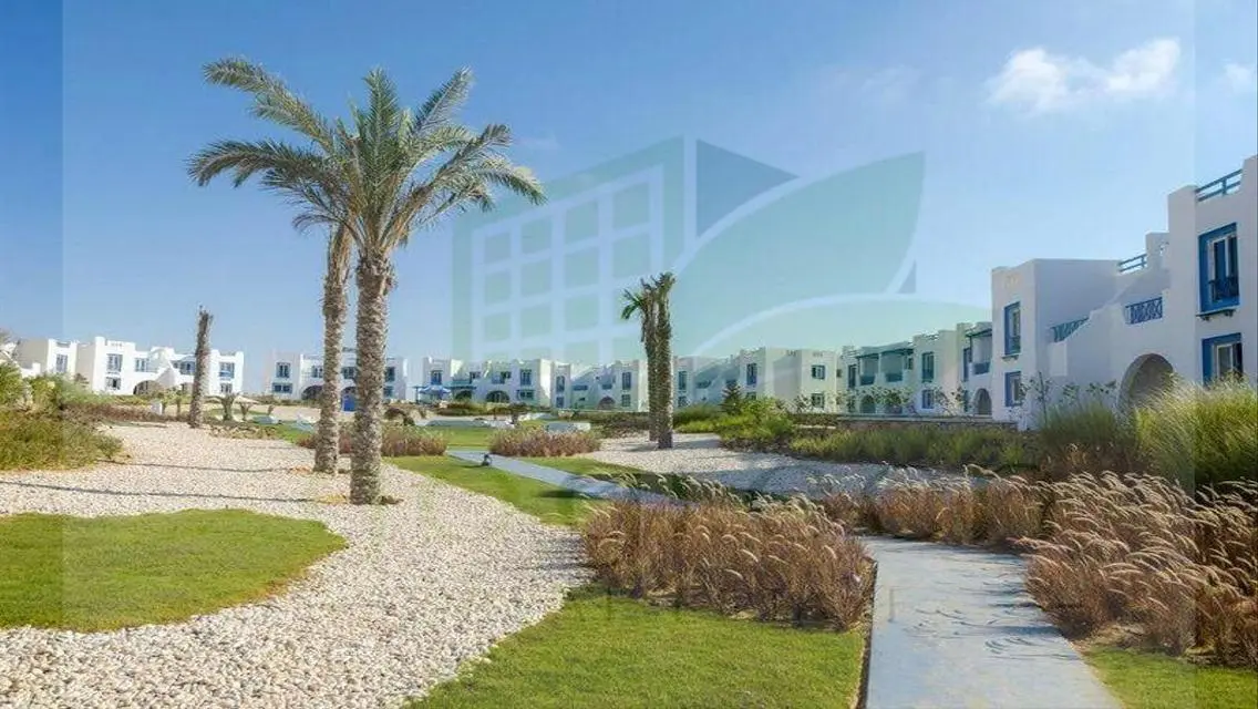 بنتهاوس للبيع بالتكيفات / يري البحر / ماونتن فيو