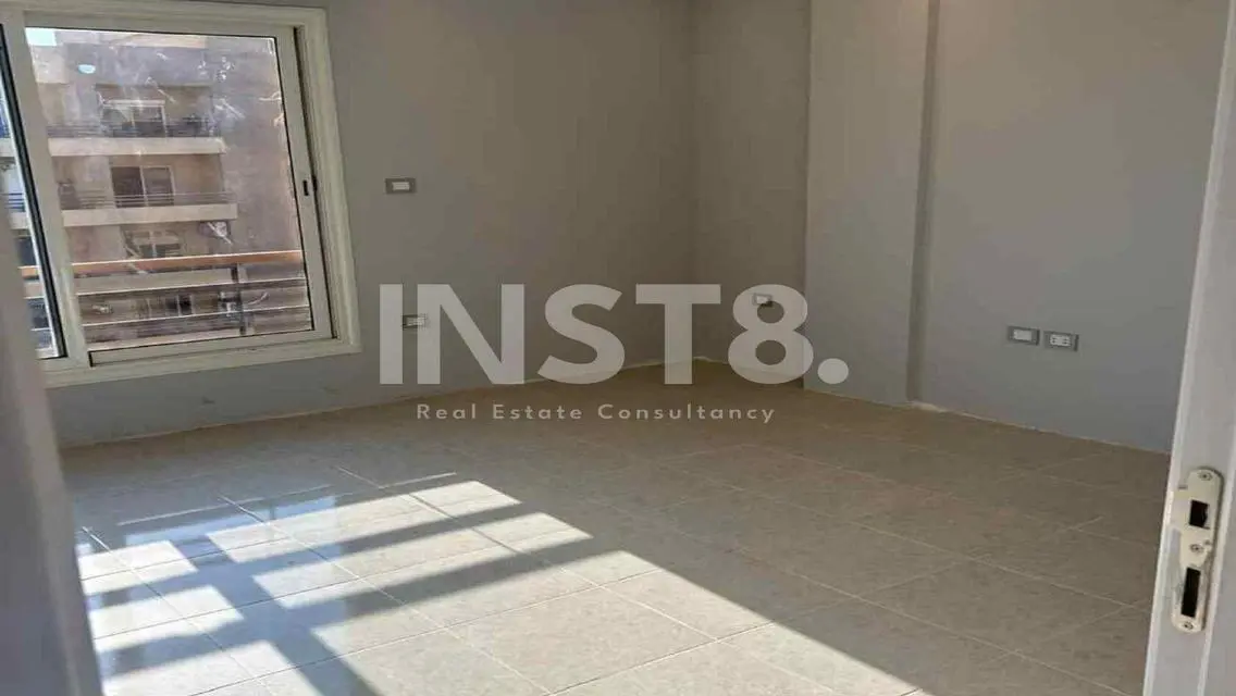 Apartment for rent with lowest price The Square
