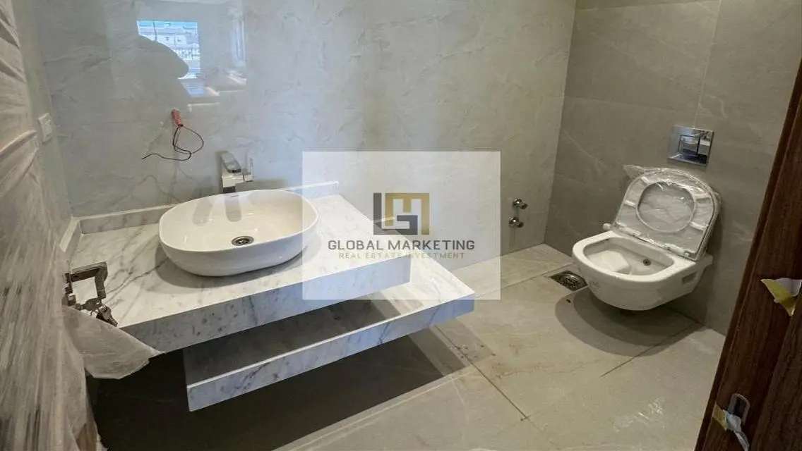 Luxurious royal villa 4 rent in Mivida