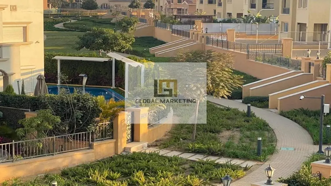 Villa 4 Sale in Mivida under market price