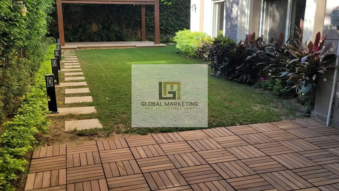 apartment with Garden 4 rent in Mivida