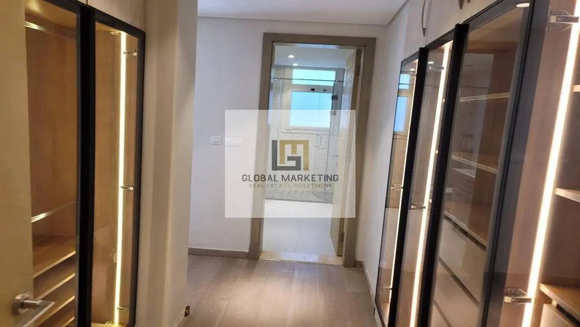 apartment with Garden 4 rent in Mivida