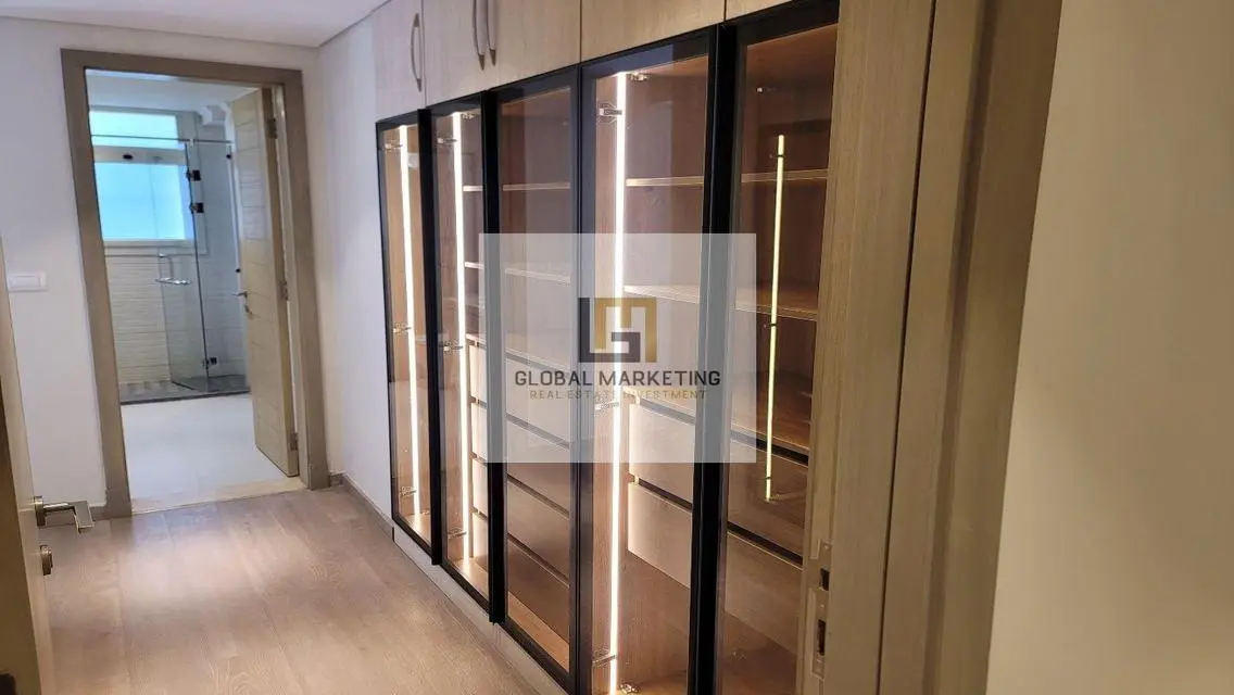 apartment with Garden 4 rent in Mivida