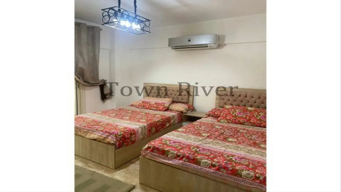 Stunning 150 sqm Apartment with Lake Views