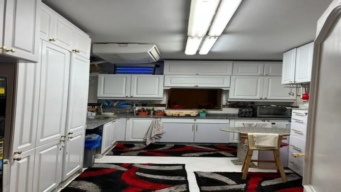 Apartment 300 m for sale in Sarayat Maadi