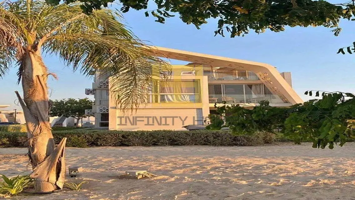 For sale chalet on the sea - installment over 10 y
