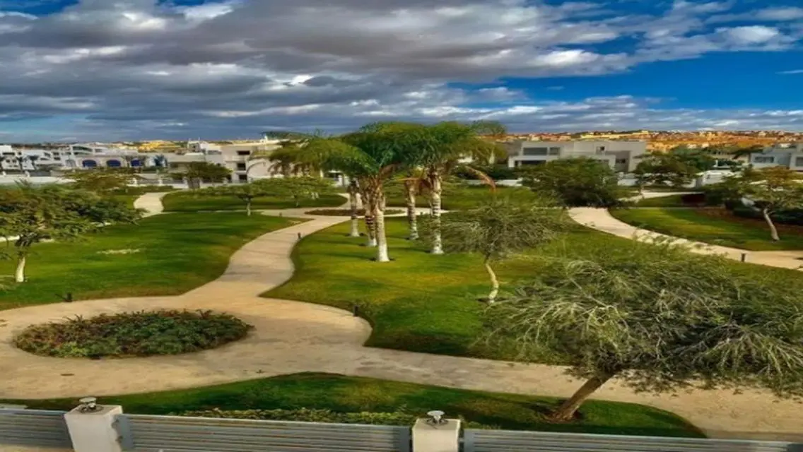 Twin house ready to move in Cleopatra Square