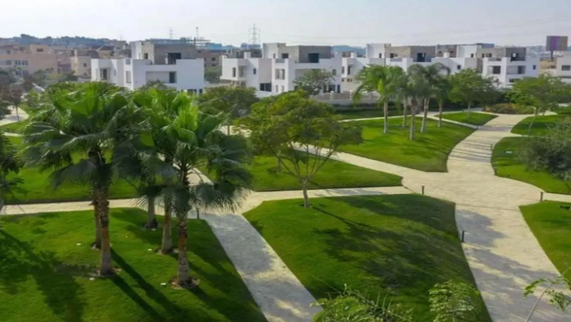 Twin house ready to move in Cleopatra Square