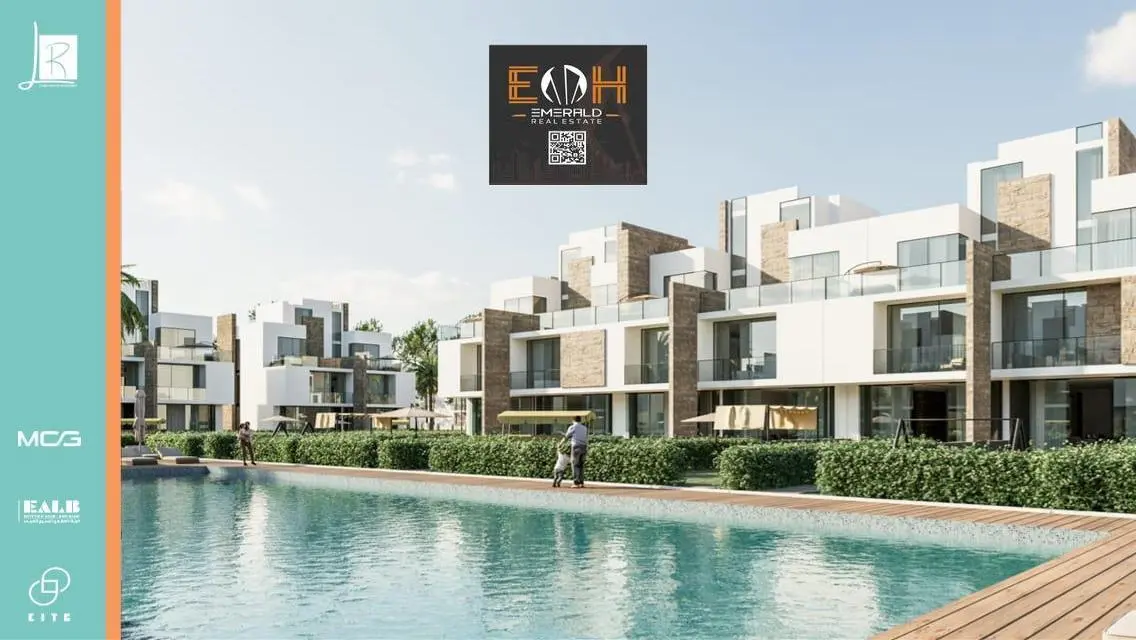 Luxurious Residence with Private Pool and Garden in a Prime Location