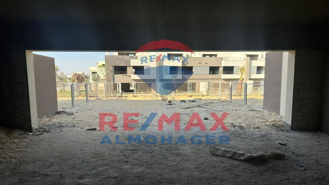 Luxury Apartment for Rent in Prime Area