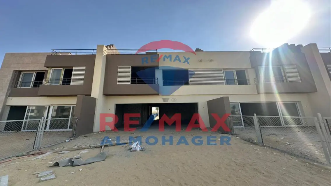 Luxury Apartment for Rent in Prime Area