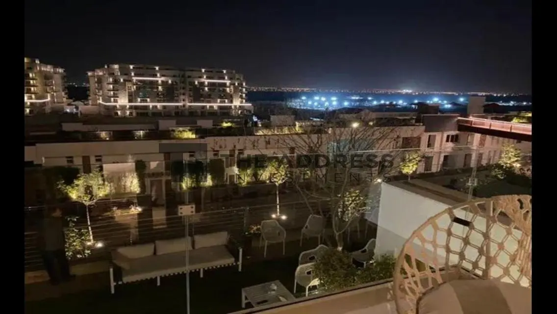 منزل فاخر بجوار البحيرات مع جميع وسائل الراحة