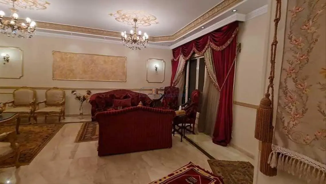 شقة الترا سوبر لوكس بالتكييفات في النرجس 4 فيلات