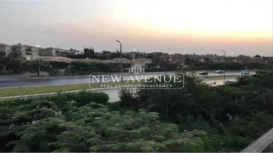 فيلا الترا لوكس بحمام سباحه فى قطامية هايتس