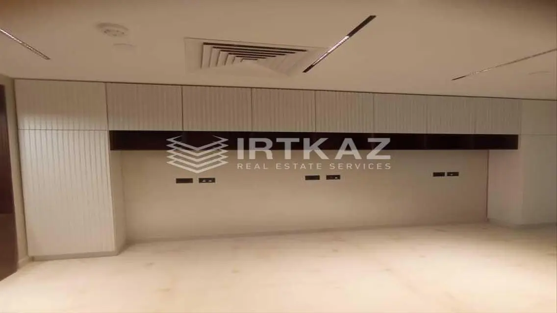 Lowest Price Per Meter Office FINISHED - HYDE PARK