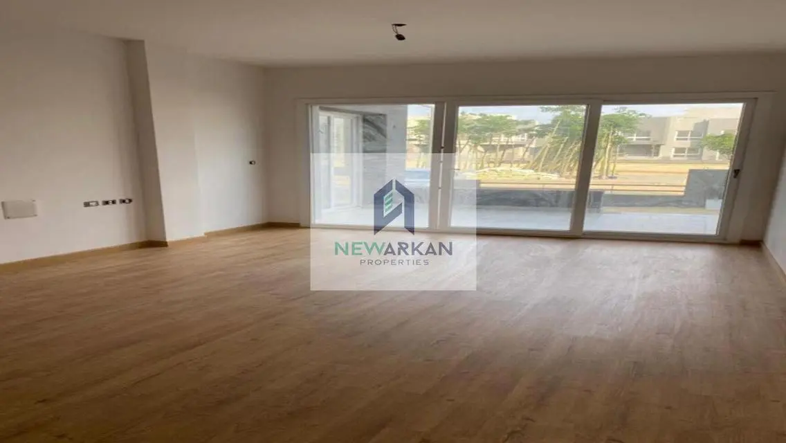 Penthouse fully finished, ready to move