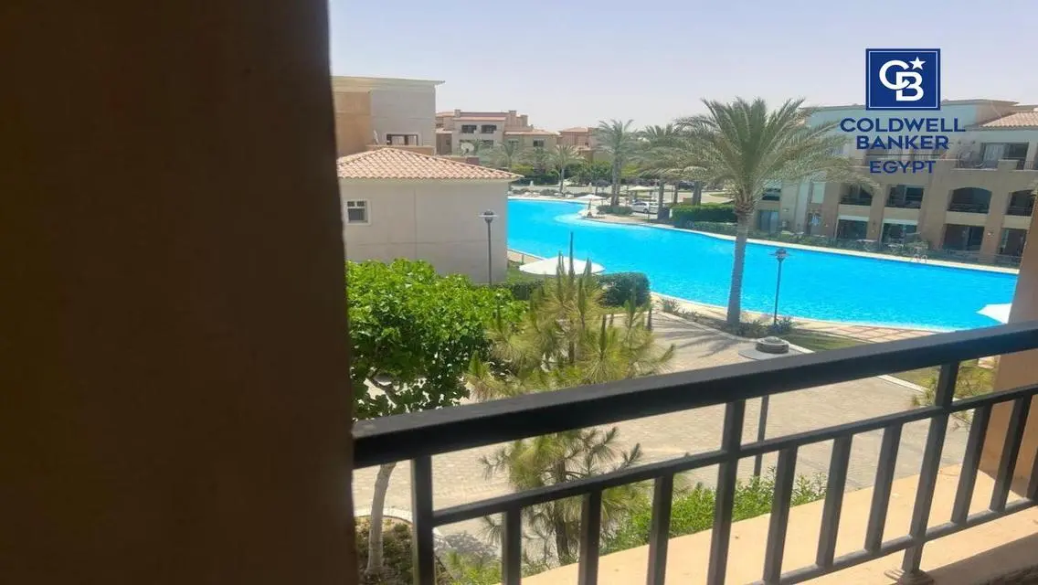 بنتهاوس موقع متميز للإيجار في مراسي