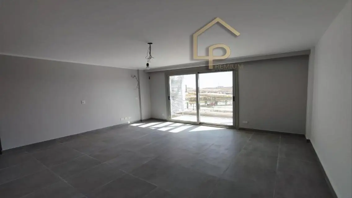 Luxury Apartment for Rent in Palm Parks