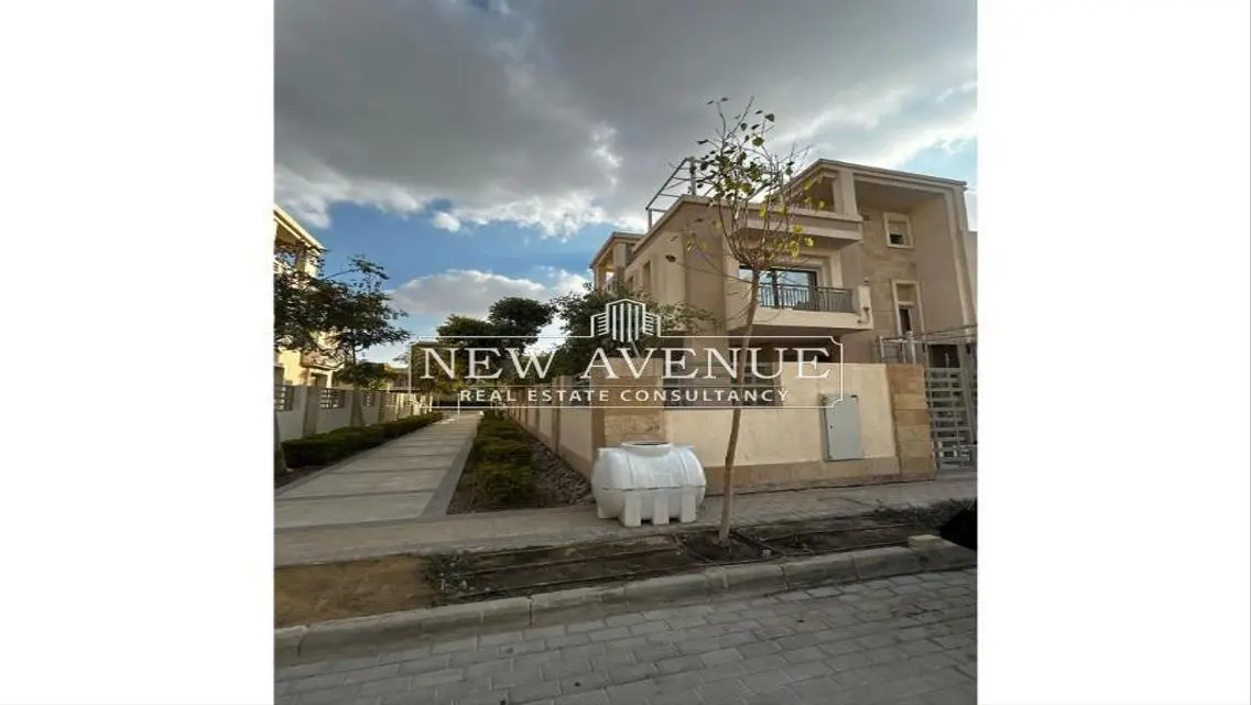 The Best Location Townhouse Corner High end finishing