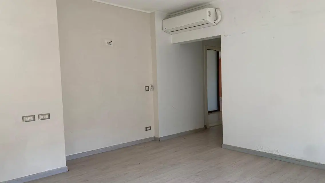 Apartment 151m - kitchen &amp; Ac&#39;s - Village Gate