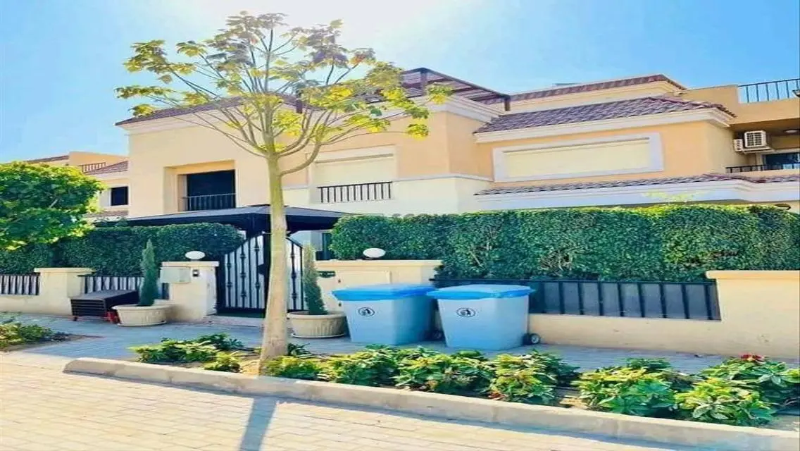 توين هاوس للبيع استلام 2025 بموقع مميز في سراي