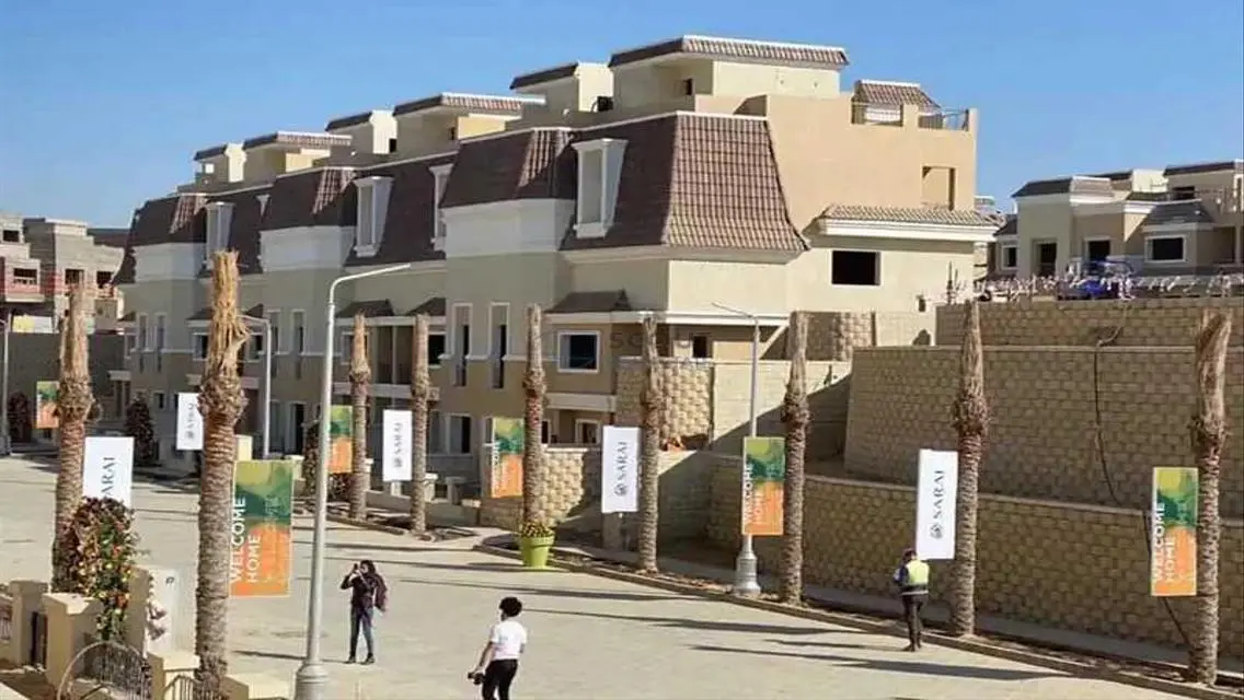 توين هاوس للبيع استلام 2025 بموقع مميز في سراي