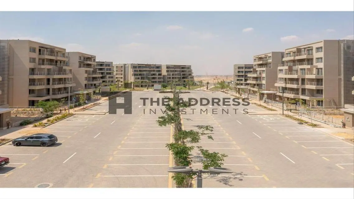 Apartment for sale in Garden Lakes by Hyde Park