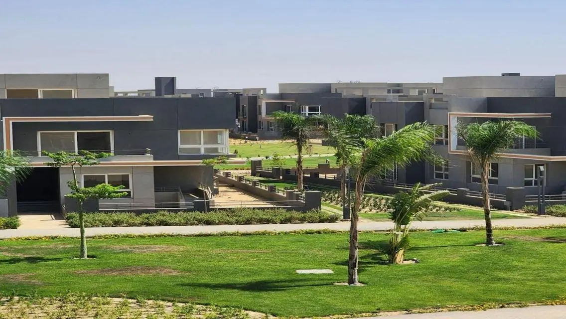 ِشقة متشطبة للبيع غرفتين رووف+ تراس كبير فيو مفتوح