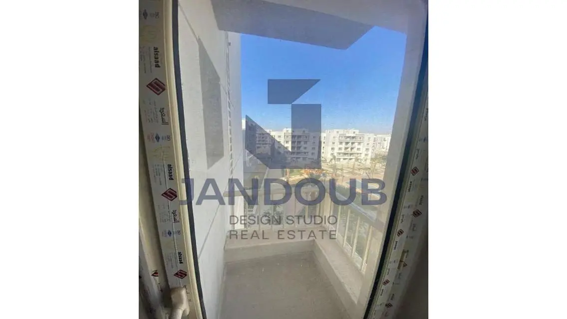 شقة للإيجار أول سكن في كمبوند جايد