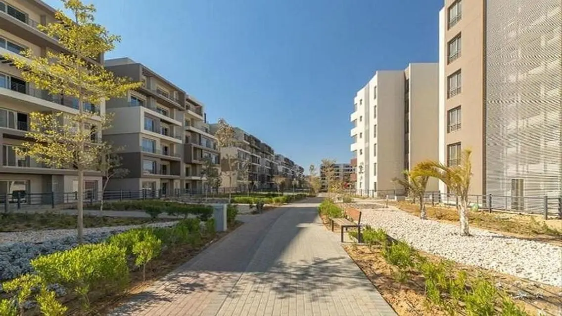 Stunning Central Air-Conditioned Apartment for Sale in Prime Location