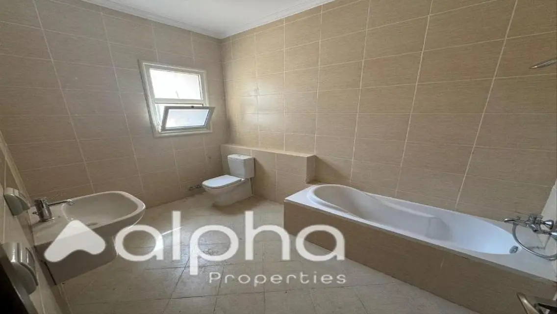 Townhouse for sale fully finished in Grand Heights