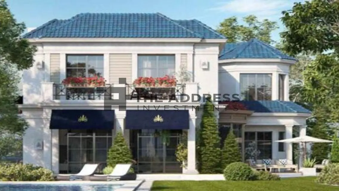 Luxury Villa with Private Garden and Pool