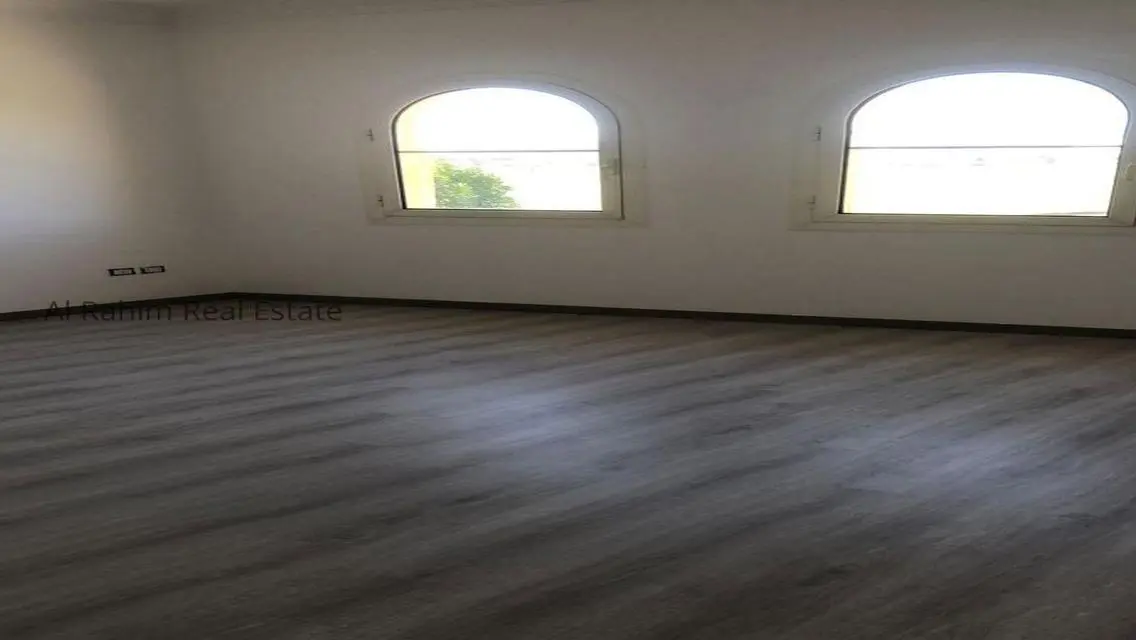 فيلا في مدينتي 883م تطل علي الجولف مباشرة للايجار