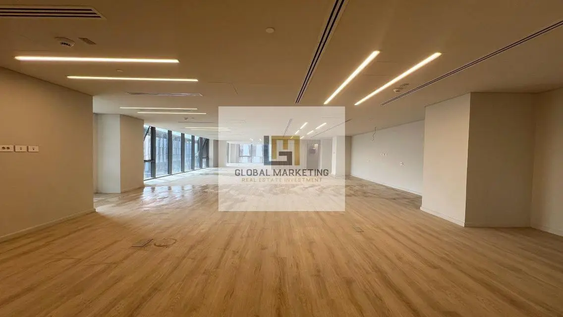 Finished Office 600 sqm in UVenues Next to 5A