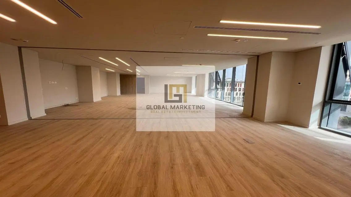 Finished Office 600 sqm in UVenues Next to 5A